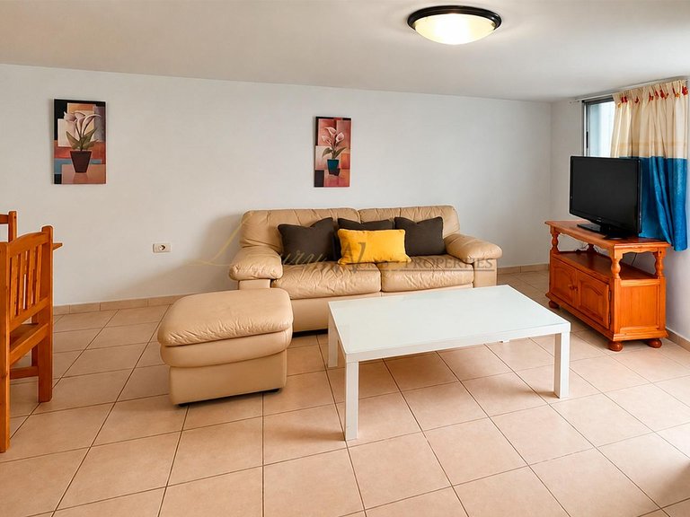 Apartment for Sale in Valle San Lorenzo, Tenerife, España 1