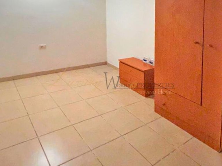 Apartment for Sale in Valle San Lorenzo, Tenerife, España 5