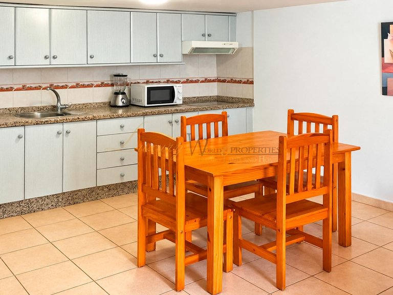 Apartment for Sale in Valle San Lorenzo, Tenerife, España 2