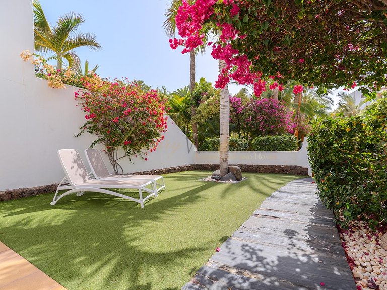 Apartment for Sale in Playa De Las Americas, Tenerife, España 2
