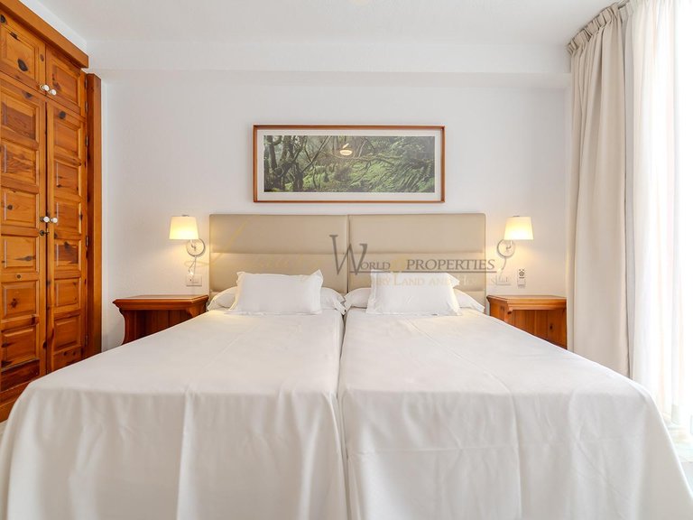 Apartment for Sale in Playa De Las Americas, Tenerife, España 18