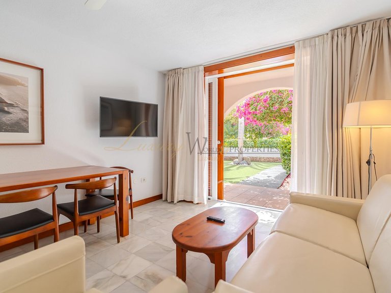 Apartment for Sale in Playa De Las Americas, Tenerife, España 9