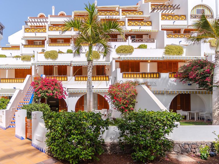 Apartment for Sale in Playa De Las Americas, Tenerife, España 1