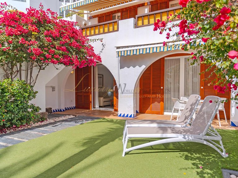 Apartment for Sale in Playa De Las Americas, Tenerife, España 4