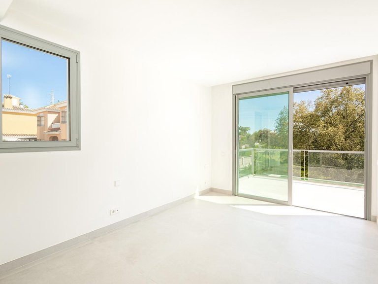 Villa for Sale in San Pedro Alcántara, Malaga 11