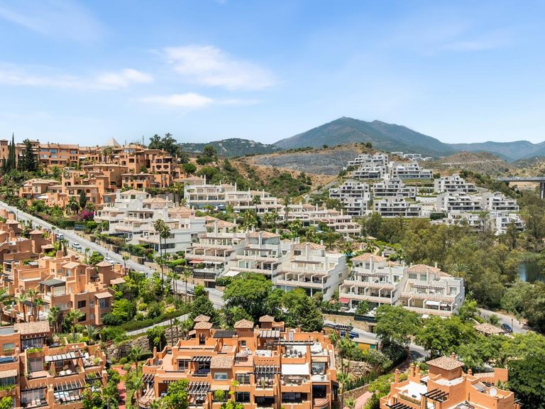 Apartment for Sale in Marbella, Malaga 32
