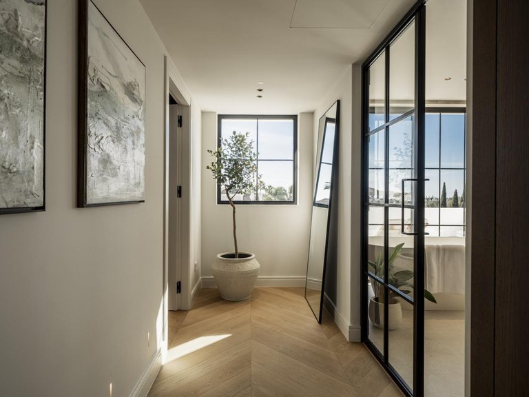 Villa for Sale in Marbella, Malaga 27