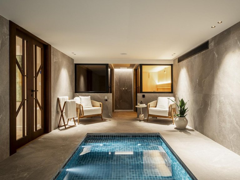 Villa for Sale in Marbella, Malaga 12