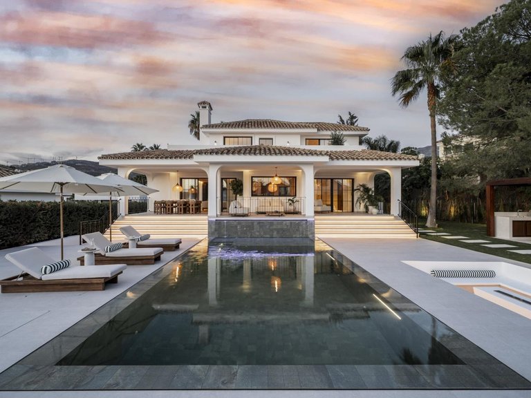 Villa for Sale in Marbella, Malaga 45