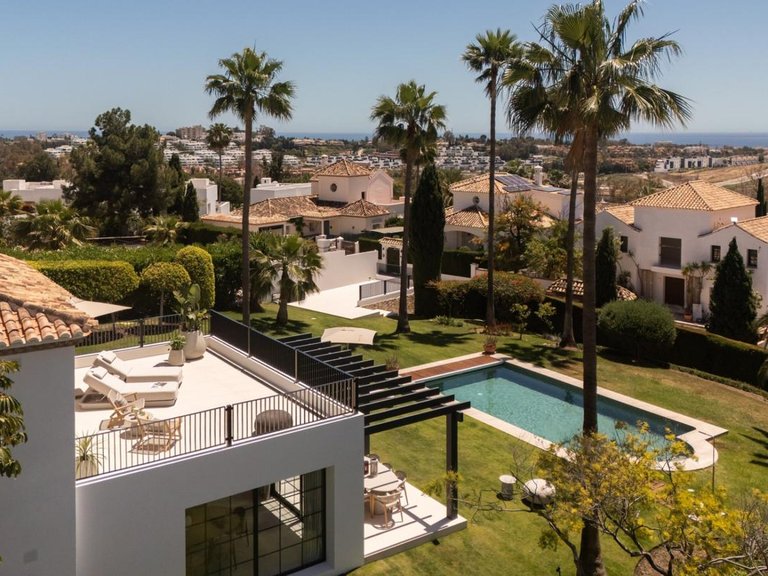 Villa for Sale in Benahavís, Malaga 36