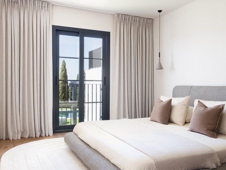 Villa for Sale in Benahavís, Malaga 11
