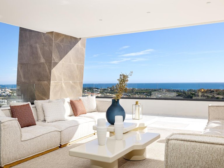 Penthouse for Sale in Estepona, Malaga 1