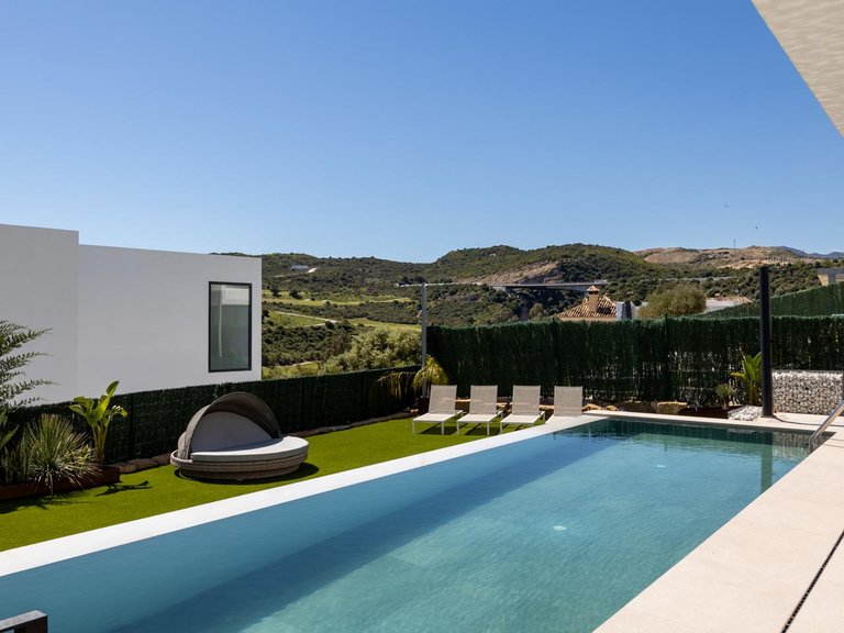 Villa for Sale in Estepona, Malaga 10