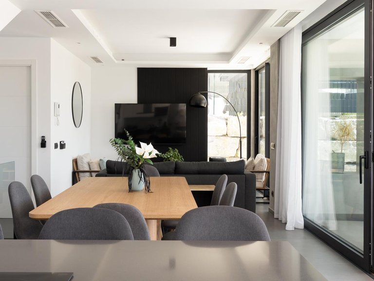 Villa for Sale in Estepona, Malaga 8