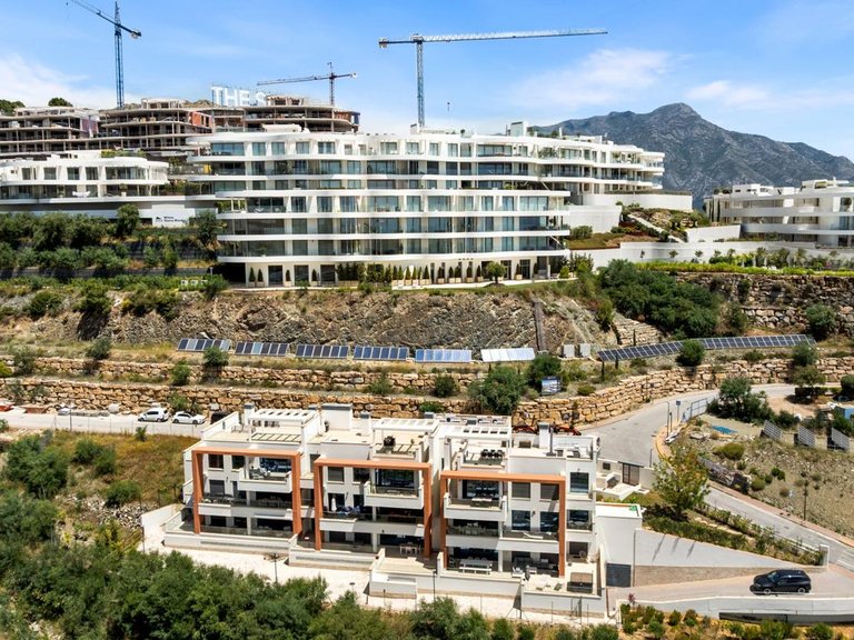 Penthouse for Sale in Benahavís, Malaga 16