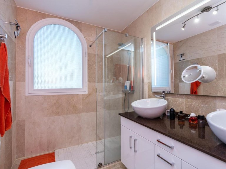 Apartment for Sale in Benahavís, Malaga 16