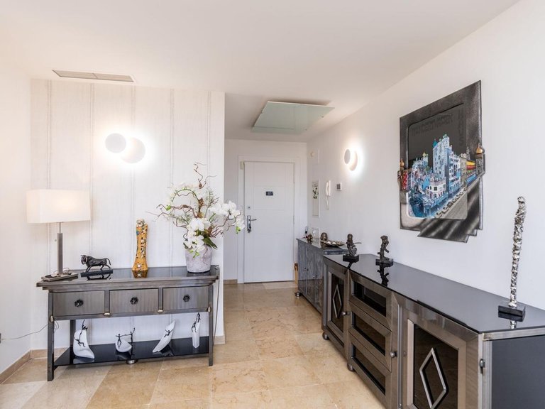 Apartment for Sale in Benahavís, Malaga 13