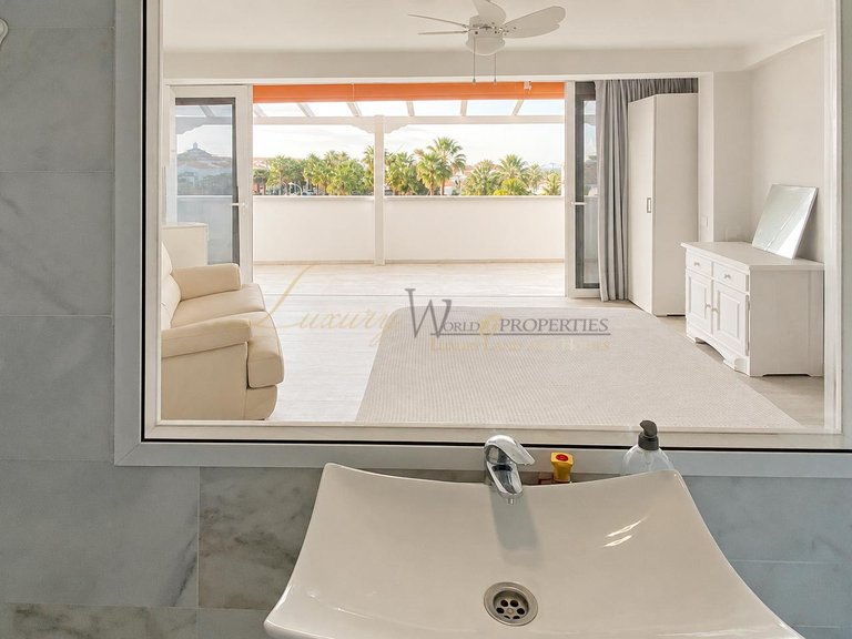 Penthouse for Sale in Playa De Las Americas, Tenerife, España 15