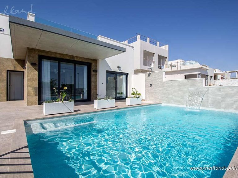 Villa for Sale in San Miguel De Salinas, Alicante 1