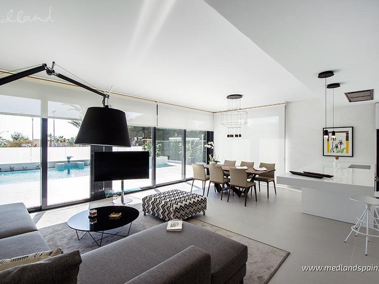 Villa for Sale in Campoamor, Alicante 6