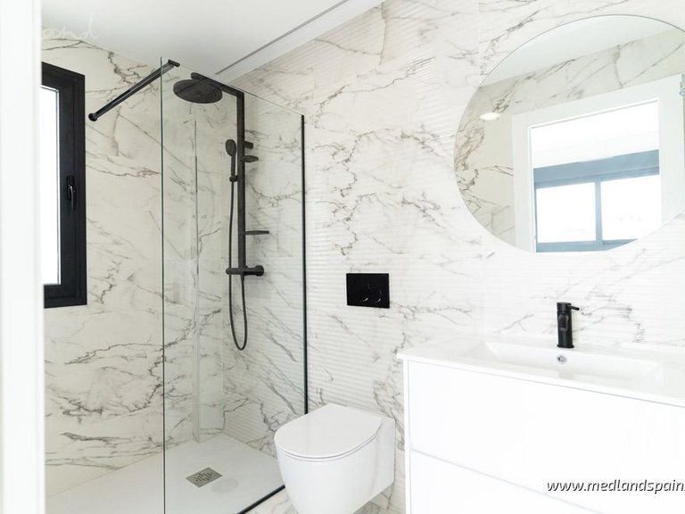 Villa for Sale in Punta Prima, Alicante 7