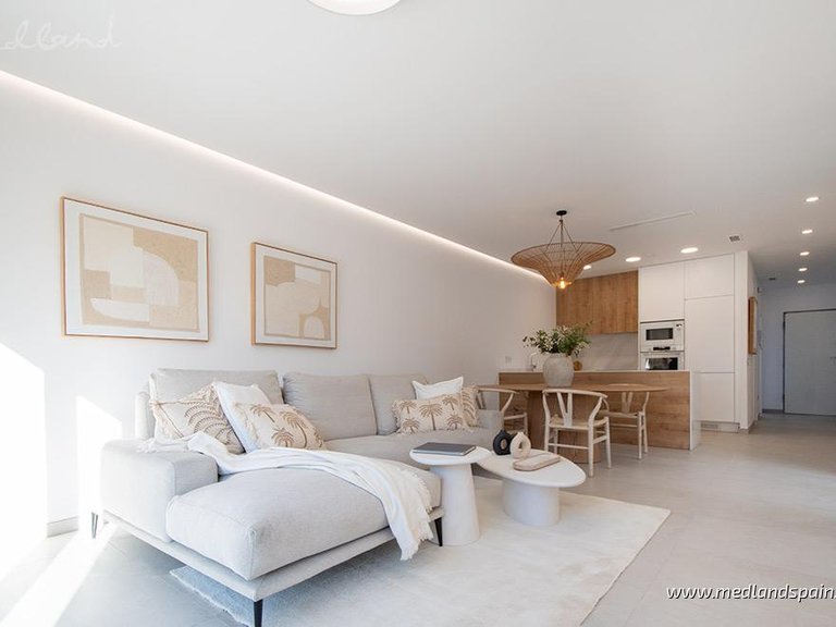 Villa for Sale in Mil Palmeras, Alicante 5