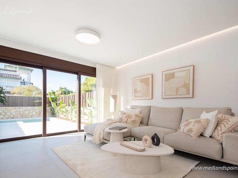 Villa for Sale in Lo Romero Golf, Alicante 6