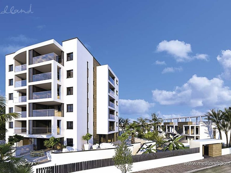 Apartment for Sale in Mil Palmeras, Alicante 1