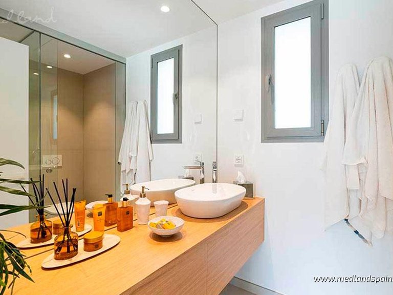 Apartment for Sale in Fuengirola, Malaga 9