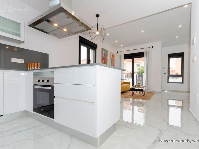 Villa for Sale in Torrevieja, Alicante 4