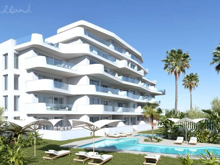 Apartment for Sale in Mil Palmeras, Alicante 3