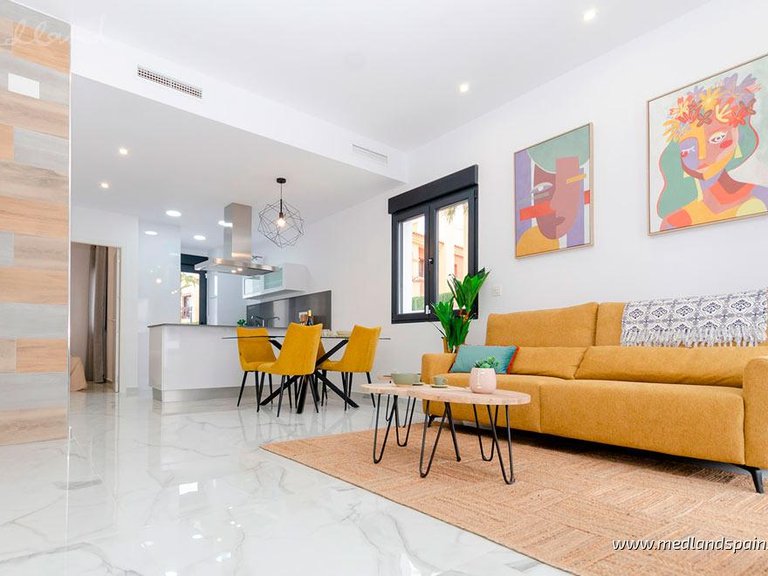 Villa for Sale in Torrevieja, Alicante 3