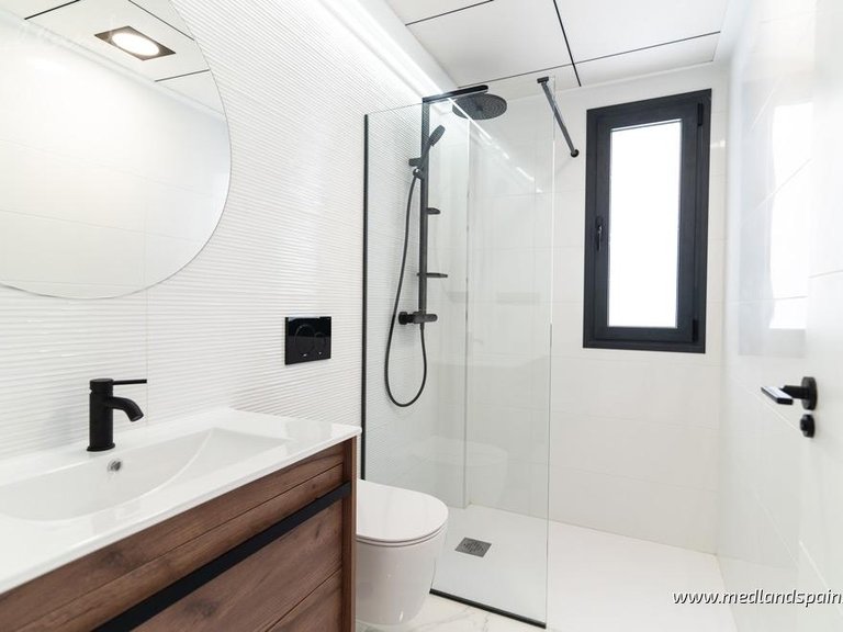 Villa for Sale in Punta Prima, Alicante 8