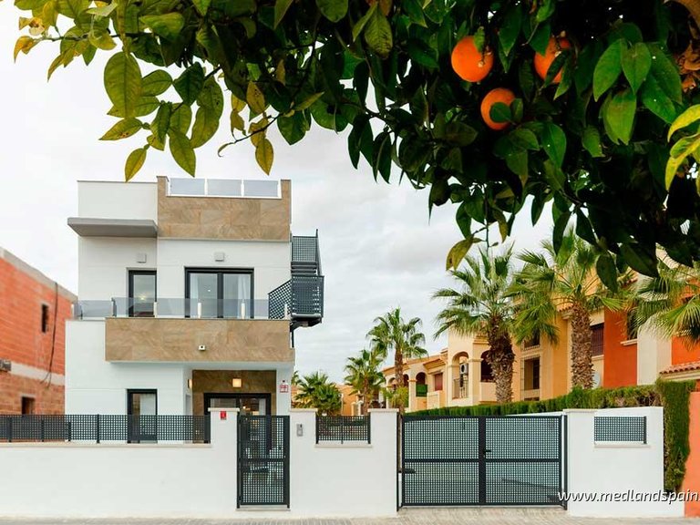 Villa for Sale in Torrevieja, Alicante 15