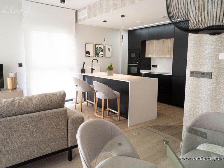 Town House for Sale in Villamartin, Alicante 2