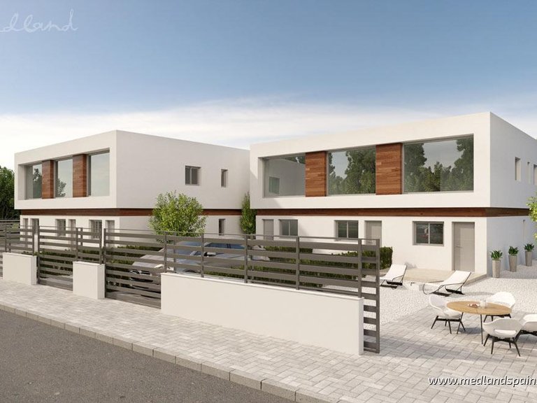 Town House for Sale in Villamartin, Alicante 1