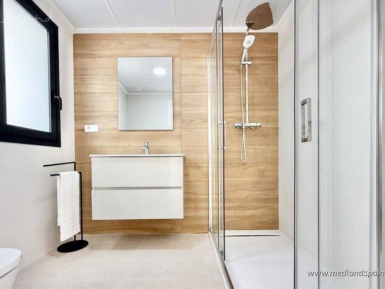 Town House for Sale in Vega Baja (interior), Alicante 9
