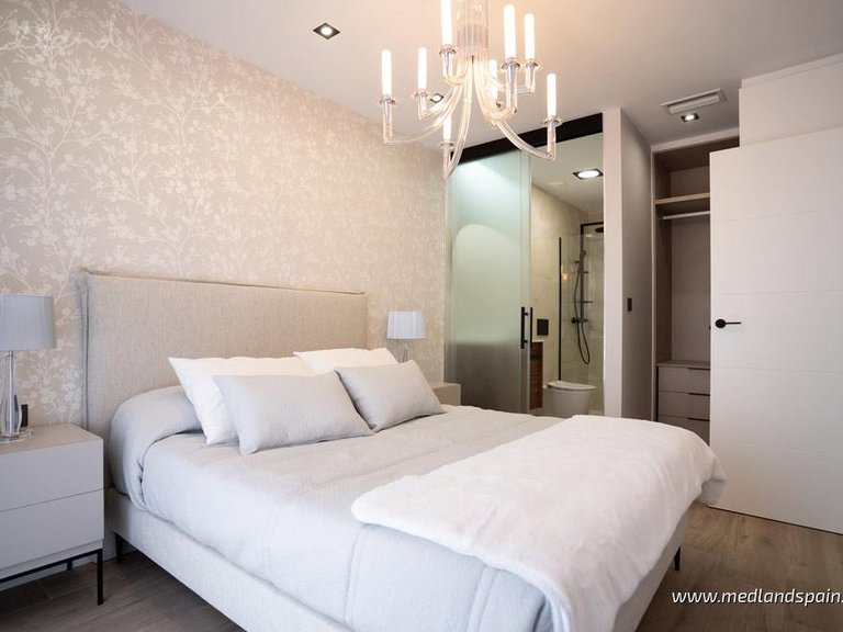 Town House for Sale in Villamartin, Alicante 8