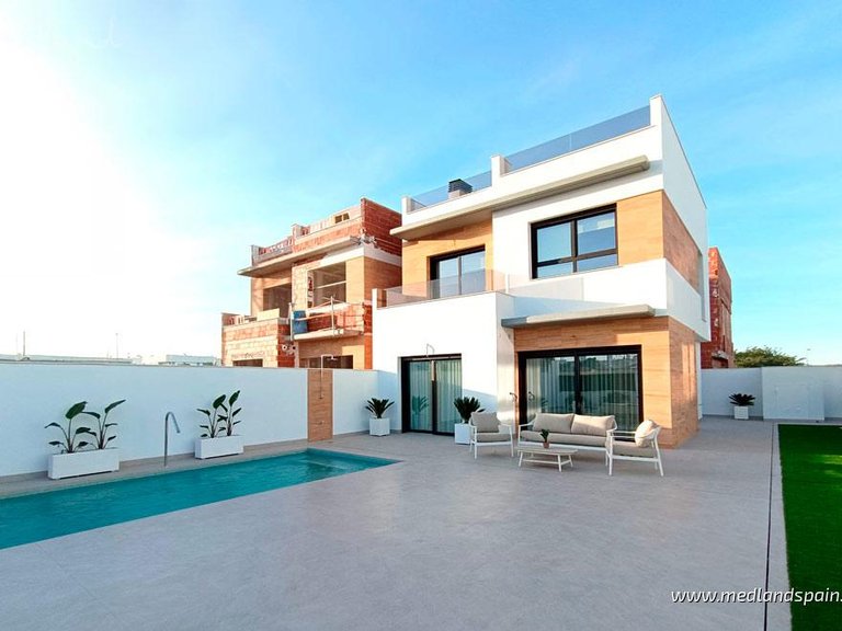 Town House for Sale in Benijófar, Alicante 1