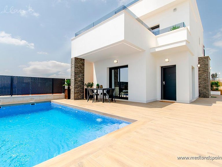 Villa for Sale in Vistabella Golf, Alicante 2