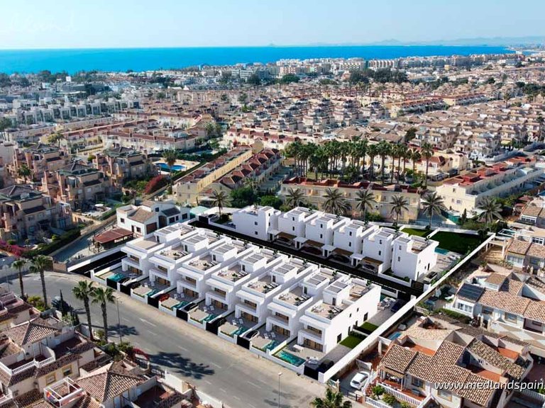 Town House for Sale in La Zenia, Alicante 14