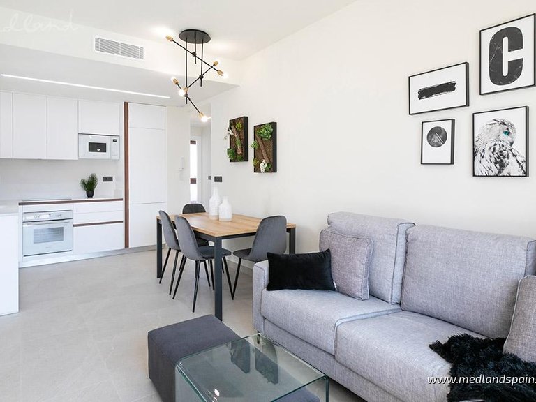 Apartment for Sale in Los Balcones, Alicante 2