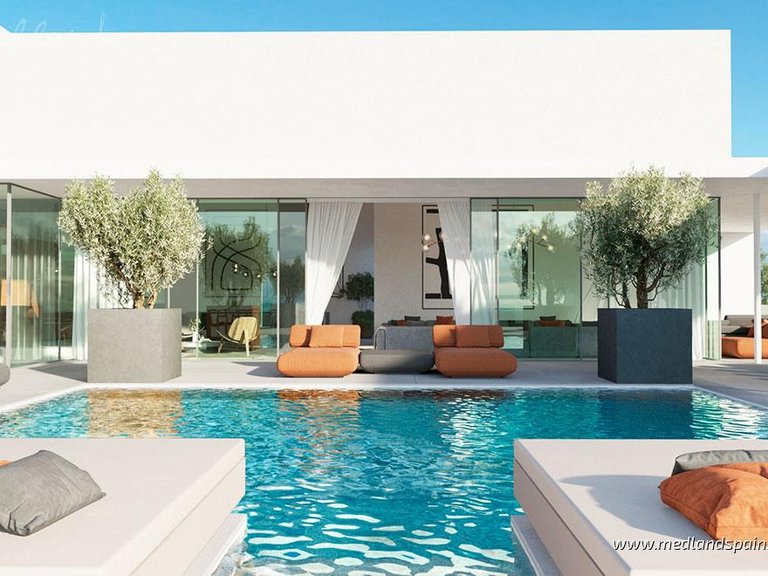 Villa for Sale in Fuengirola, Malaga 2