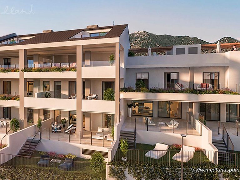 Apartment for Sale in Benalmádena, Malaga 3