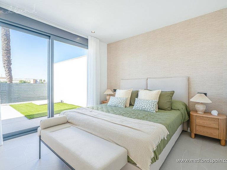 Villa for Sale in Torrevieja, Alicante 11