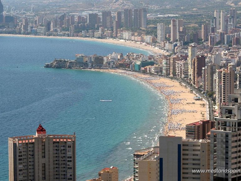 Villa for Sale in Finestrat, Alicante 12