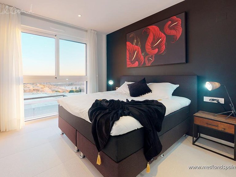 Villa for Sale in El Campello, Alicante 9