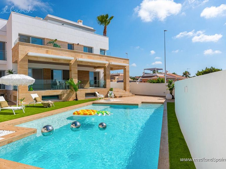 Villa for Sale in Ciudad Quesada - Rojales, Alicante 13