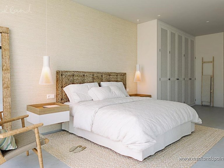 Villa for Sale in Alfaz Del Pi - El Albir, Alicante 8