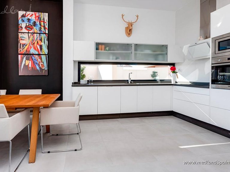 Villa for Sale in Pilar De La Horadada, Alicante 5